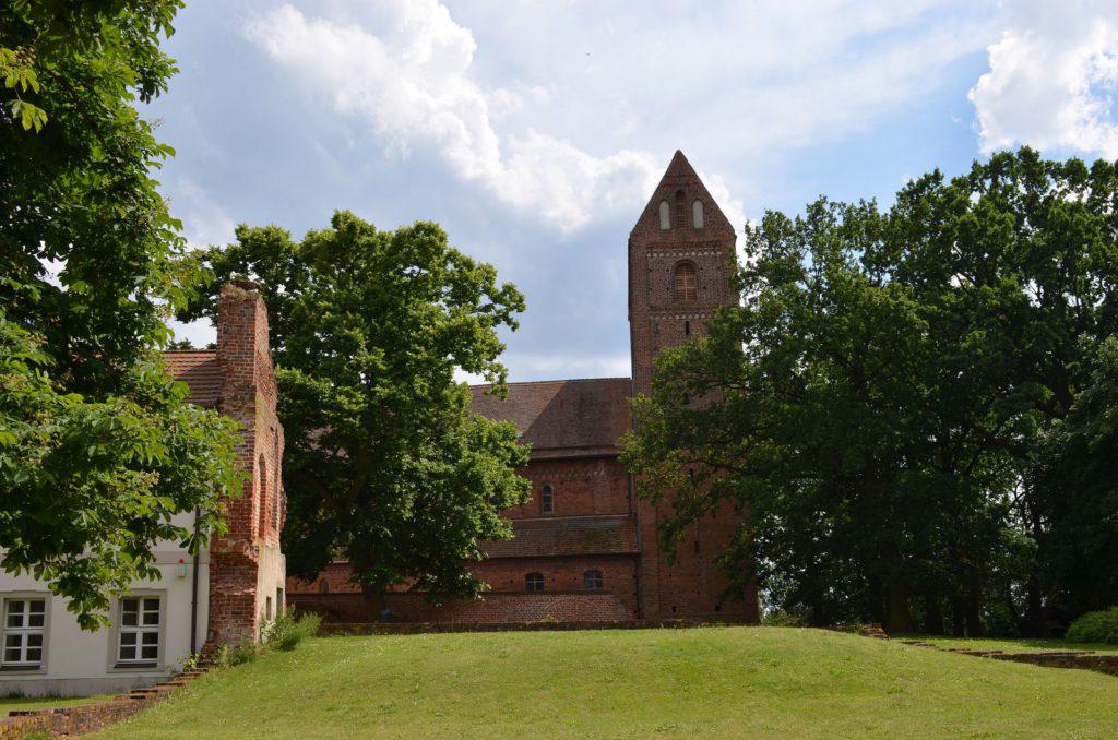 Замок в парке Бисмарка. Германия