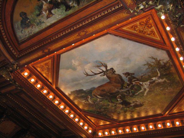 Охотничий зал в замке Ау. Бавария, Германия