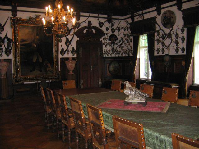 Охотничий зал в замке Ау. Бавария, Германия