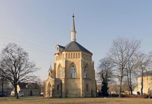 Старая церковь в Новой деревне. Достопримечательности Потсдама